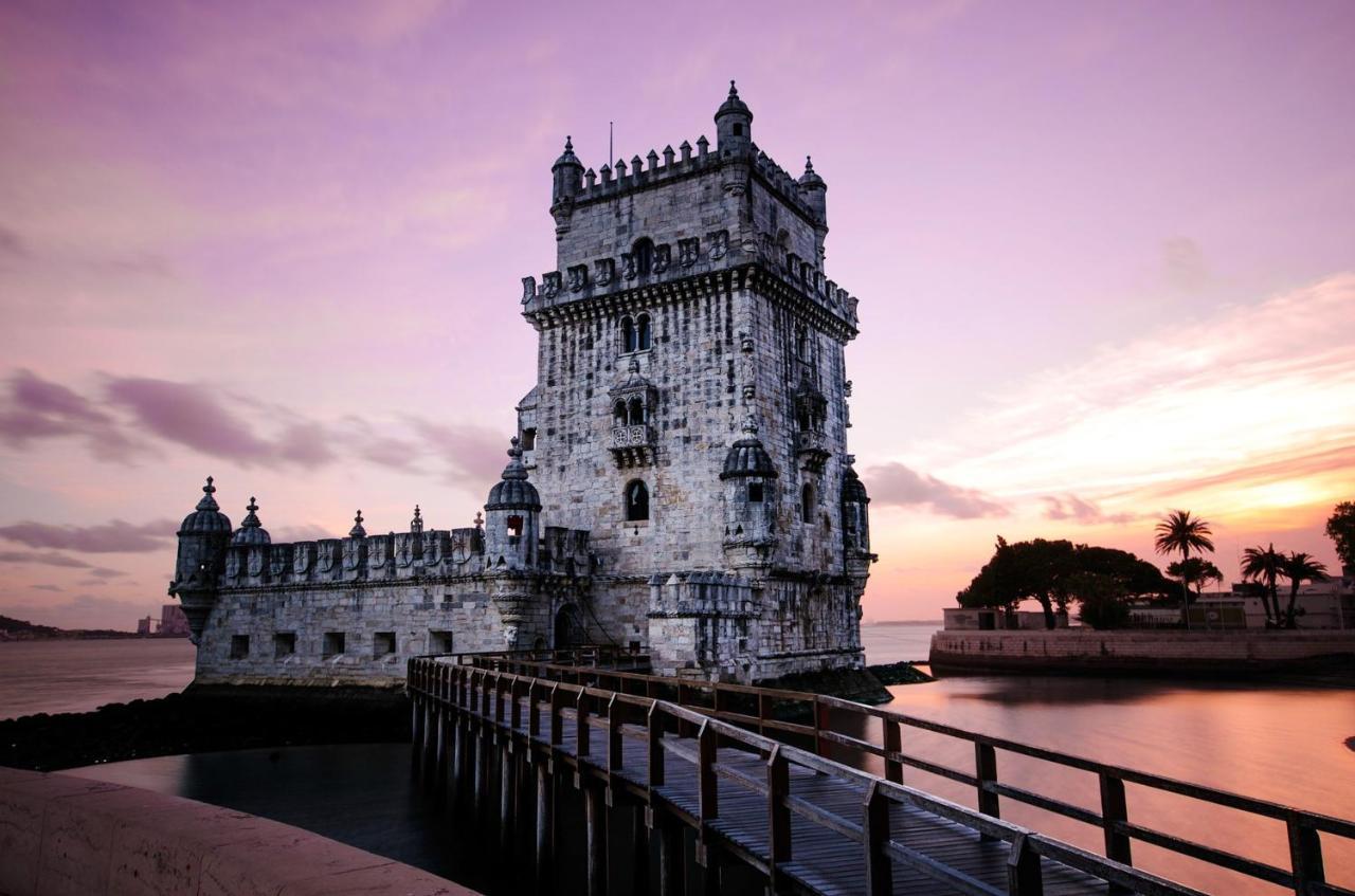 With One Bedroom In With Wonderful City View Balcony And Wifi 12 Km From The Beach * Lisboa